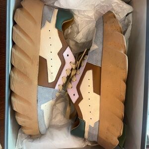 Stylish Women's Multicolor Sneakers